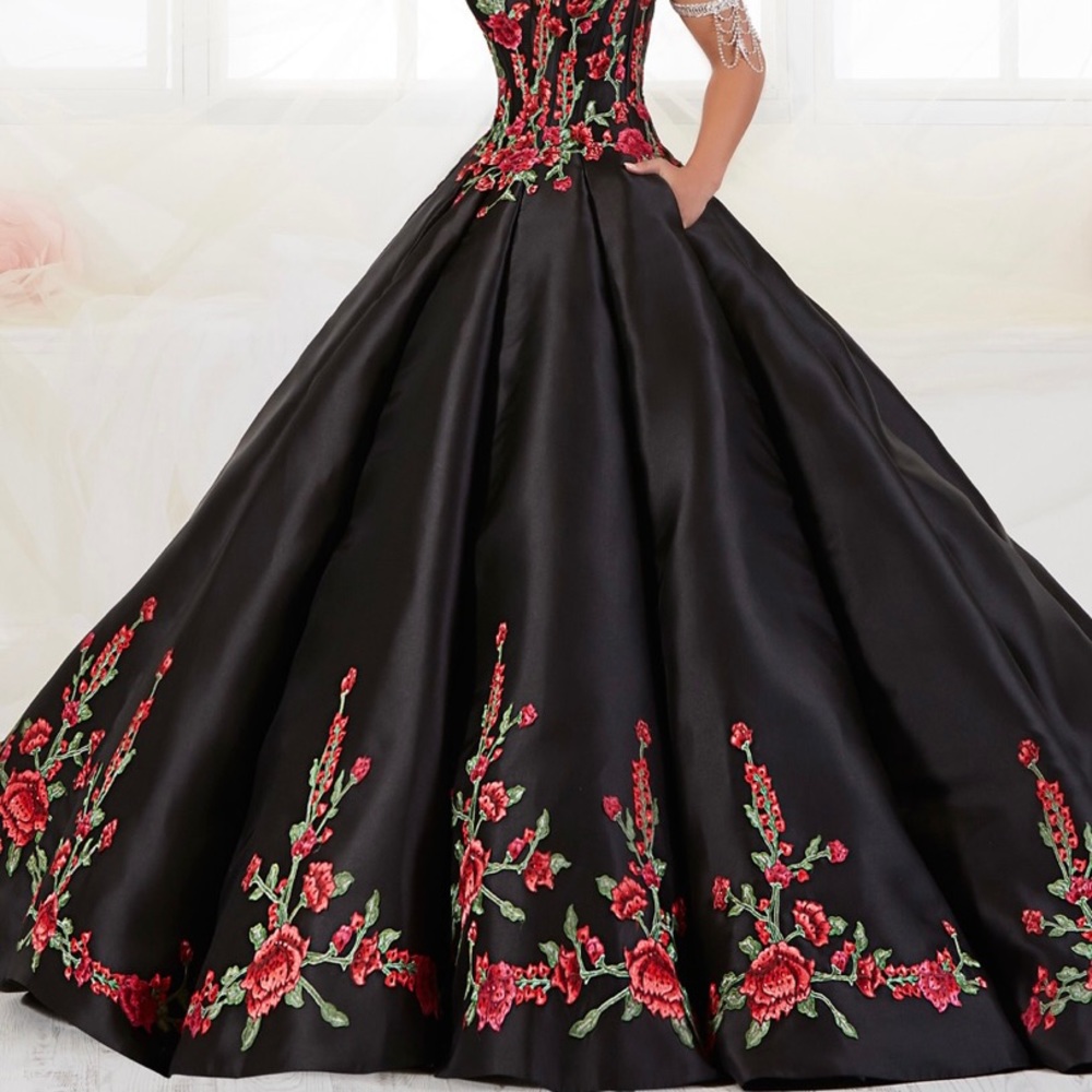 Ball gown Dress black red prom wedding quinceanera collection S M L 6 8 …